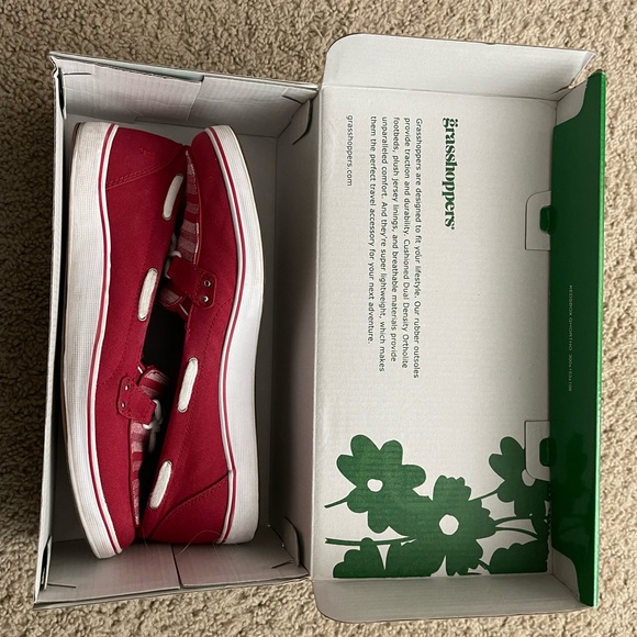 Women’s Red -Grasshopper shoes- Size 10W